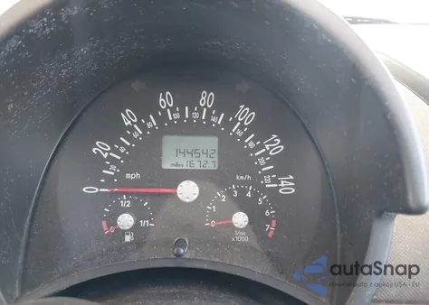 2003 Volkswagen New Beetle Gls из США, поврежденный, VIN 3VWCK21Y13M303732